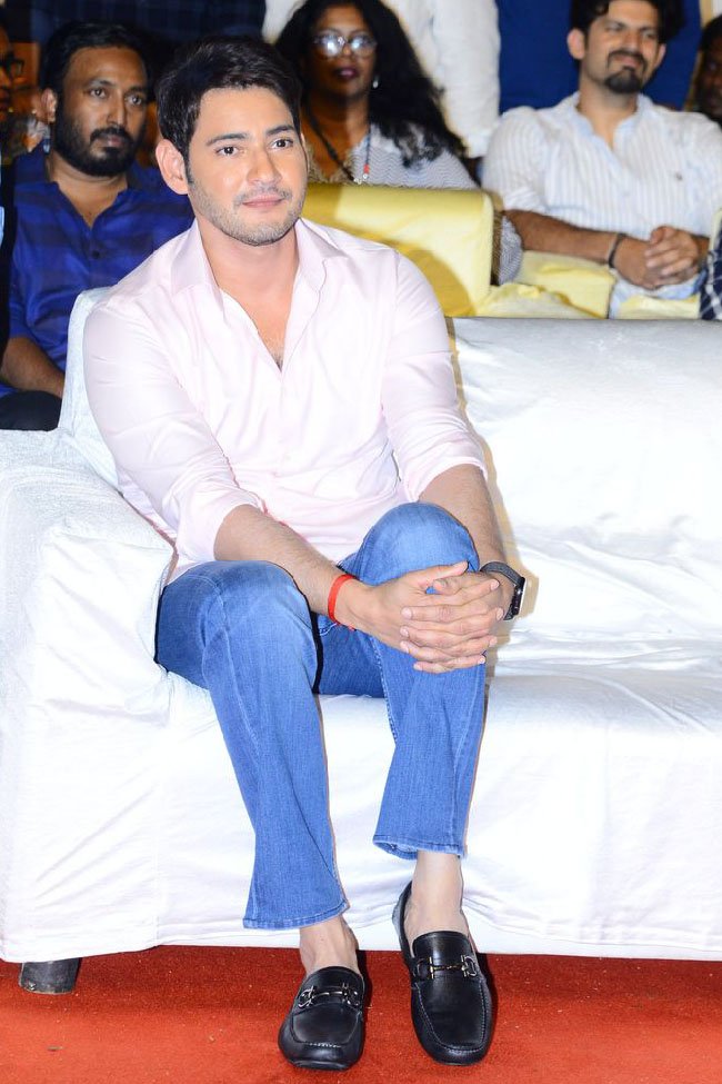 Maharshi-Movie-Pre-Release-Event